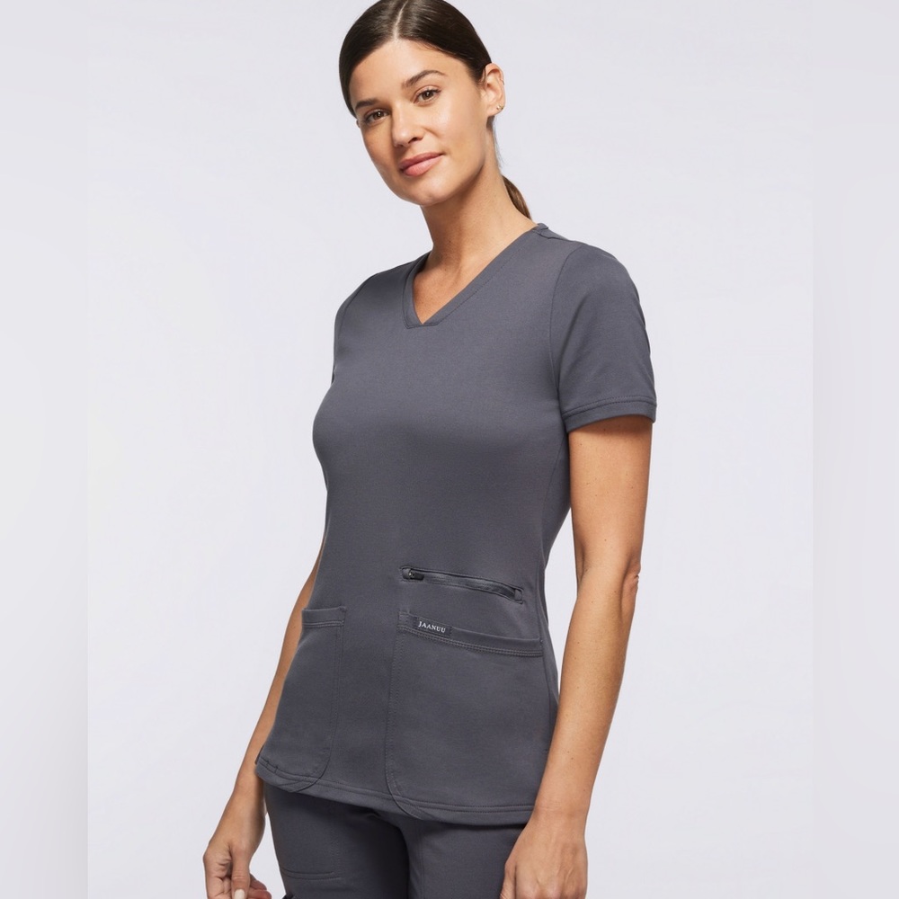 Jaanuu slate scrubs. S/SP
